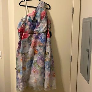 NWT One shoulder floral tea dress